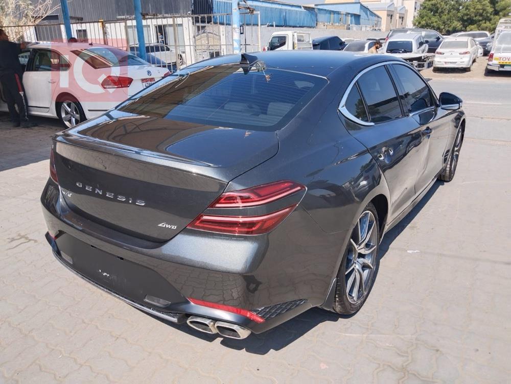 Genesis G70